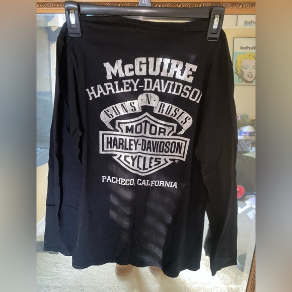 GUNS AND ROSES TOP - Picture 3 of 3